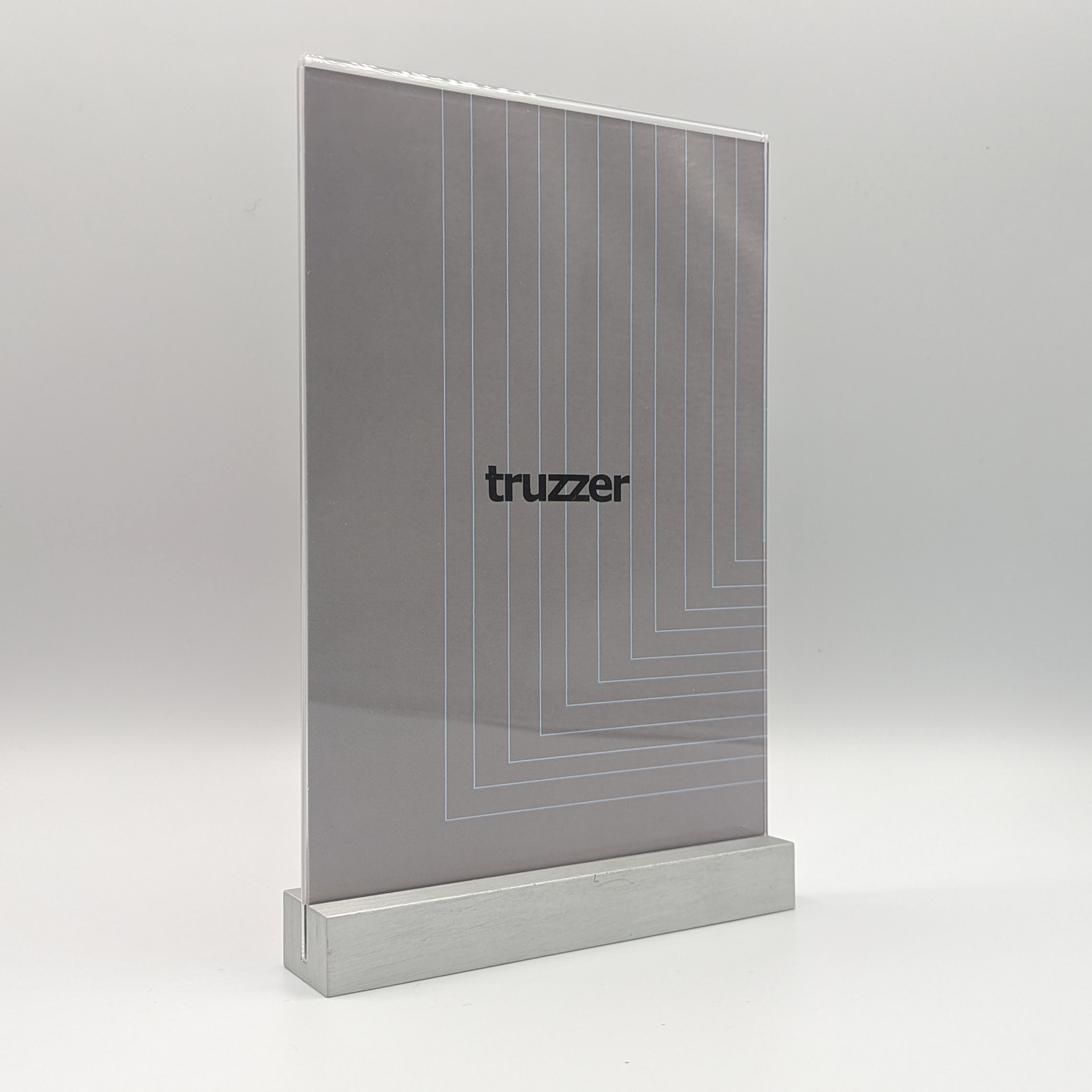 switchTAG clean+ - NFC Tischaufsteller mit wechselbarem Inlay
